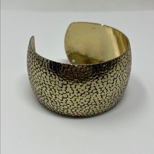 L’ORÉAL PARIS CUFF BRACELET VINTAGE GOLD BRASS TEXTURED JEWELRY